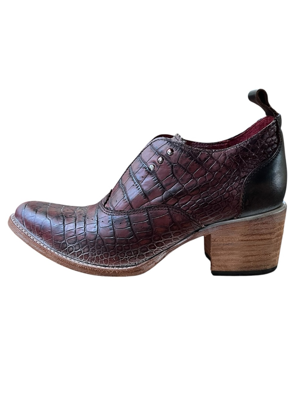 Freebird by Steven Sadie Wine Croc Leather Ankle Bootie Stacked Heel - Size 8